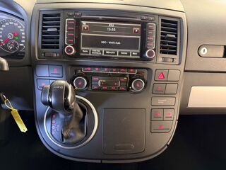 MULTIVAN T5 2.0 BITDI 180 Ch BULLI 4MOTION DSG7 - 7 PLACES - MOTEUR N 2014 occasion 79000 Niort