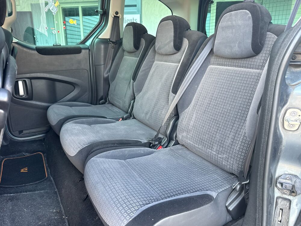 Berlingo COMBI MULTISPACE 1.6 HDI 90ch / ATTELAGE 2011 occasion 17100 Saintes
