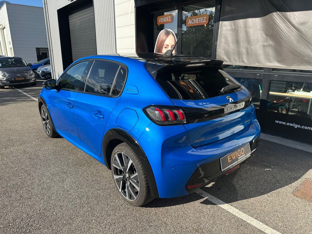 208 1.2L 100ch GT LINE / TOIT PANORAMIQUE / APPLE CARPLAY / CAME 2019 occasion 38420 Le Versoud