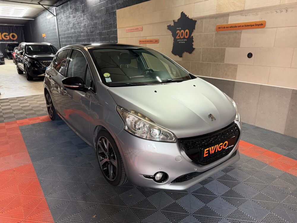 208 GENERATION-I 1.6 E-HDI 115 CH FELINE-TOIT PANO-BLUETOOTH 2013 occasion 60740 Saint-Maximin