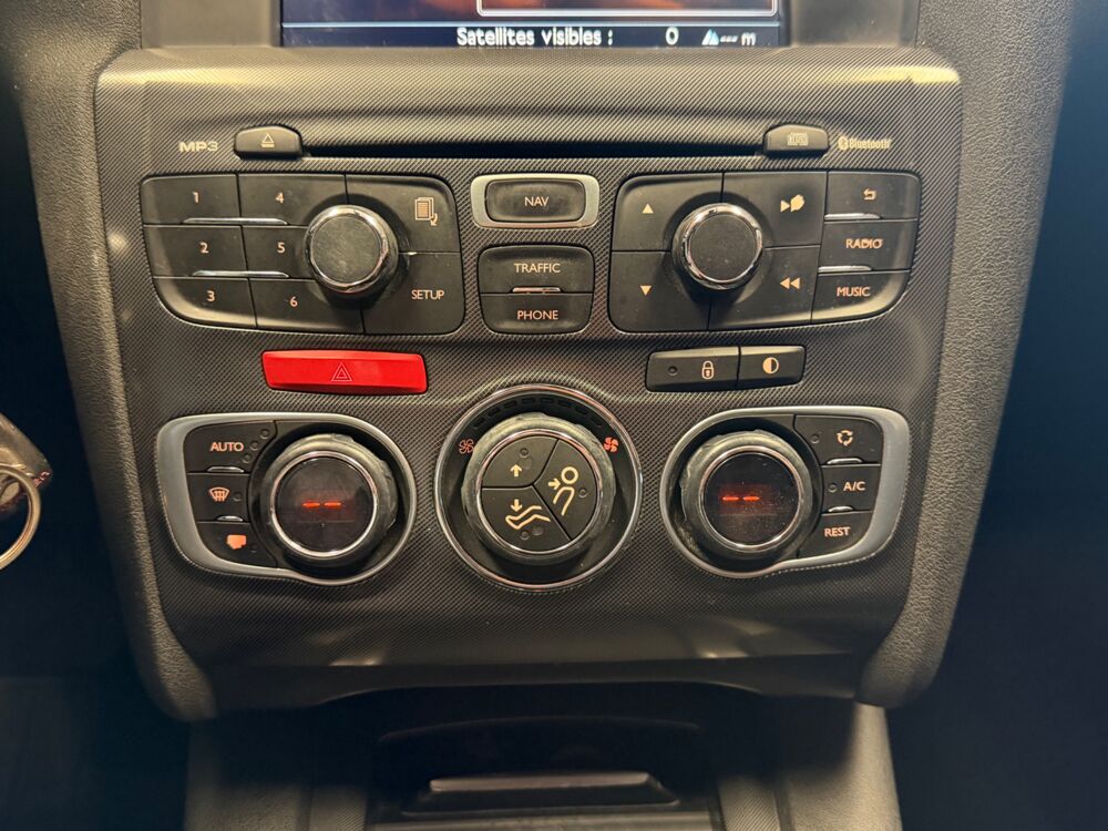 C4 1.6 HDI 110 Ch CONFORT BMP BVA RADAR DE RECUL/ GPS 2013 occasion 24750 Tr&eacute;lissac