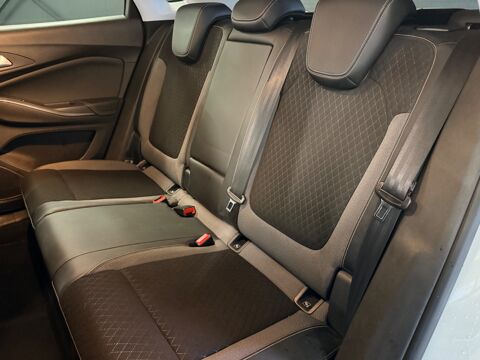 Grandland x 1.2 T 130Ch BUSINESS EDITION 4X2 BVA - ENTRETIEN COMPLET + D 2017 occasion 79000 Niort