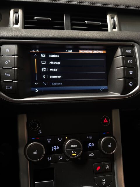 Range Rover Evoque 2.0 TD4 180 SE DYNAMIC 4WD BVA ENTRETIEN CONSTRUCTEUR ET MOT 2017 occasion 60740 Saint-Maximin