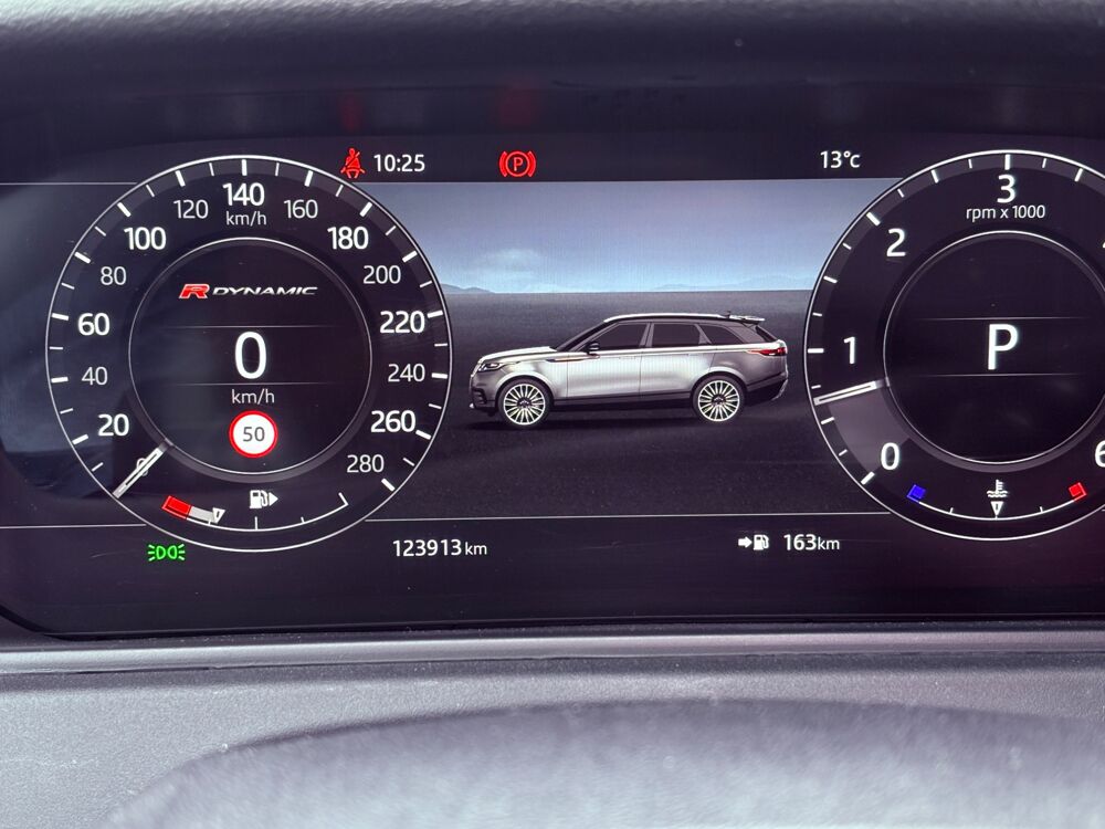 Range rover velar 3.0 D 300CH SE R-DYNAMIC 4WD BVA ATTELAGE 2018 occasion 69400 Arnas