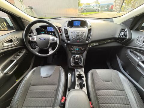Kuga 2.0 TDCI 150ch TITANIUM 4X2 START-STOP / ATTELAGE - RADAR AV 2016 occasion 76150 Saint-Jean-du-Cardonnay