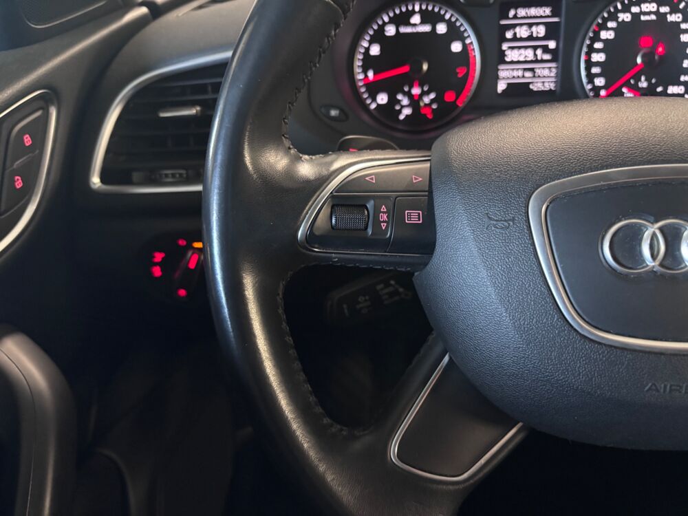 Q3 1.4 COD TFSI 150 Ch AMBIENTE S-TRONIC BVA 2016 occasion 79000 Niort