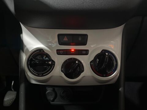 208 PEUGEOT - PHASE I 1.2 70CV LIKE / DISTRIBUTION NEUVE / I 2016 occasion 17430 Tonnay-Charente