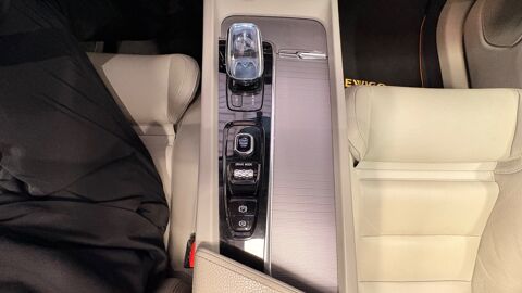 XC60 2.0 T8 390H 300 TWIN-ENGINE RECHARGE PHEV HYBRID INCRIPTION 2020 occasion 83600 Fr&eacute;jus