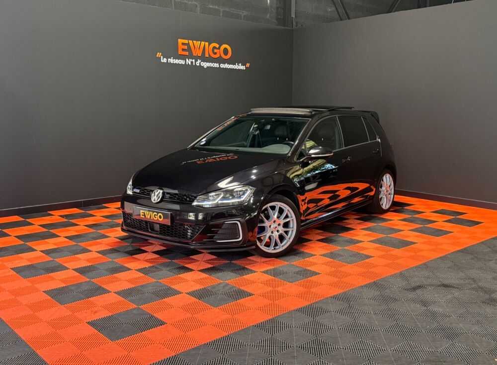 Golf 7.5 GTE 204 CH DISTRIBUTION FAITE / TOIT OUVRANT / SIEGES C 2017 occasion 29000 Quimper