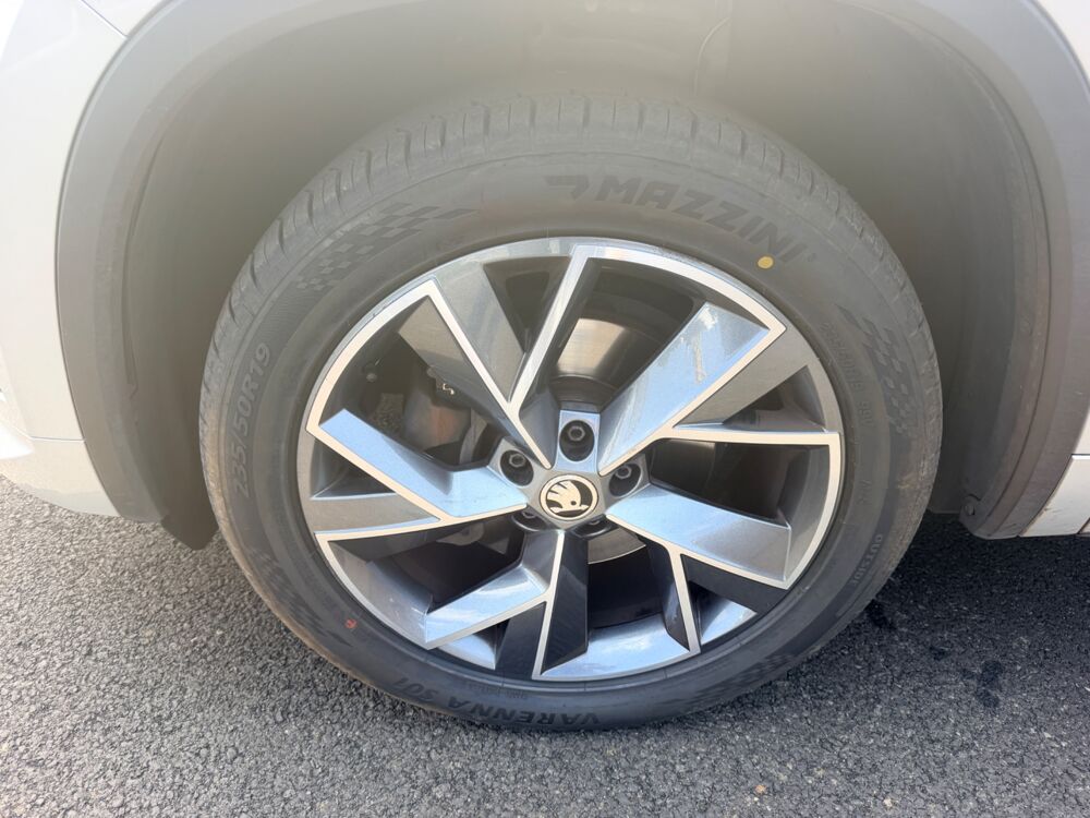 Kodiaq 2.0 TDI 150 CH SPORT LINE 4X2 DSG7 + 7 PLACES + CAMERA DE RE 2023 occasion 97410 Saint-Pierre