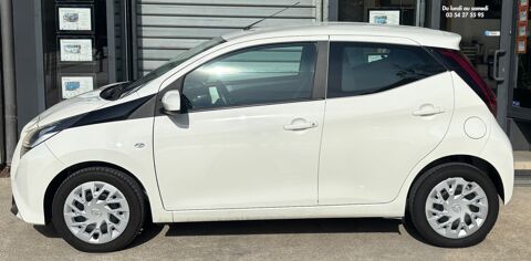 Aygo 1.0 VVTI 72CH X-PLAY X-SHIFT BVA - 1ERE MAIN - SUIVI COMPLET 2021 occasion 57600 Forbach