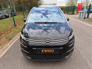 C4 1.6 HDI 120CH - 7 places - Carplay - Cam&eacute;ra 2017 occasion 44220 Cou&euml;ron