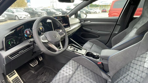 Golf 8 1.5 eTSI EVO2 150ch DSG7 R-LINE CAMERA DE RECUL / REGULATE 2026 occasion 38420 Le Versoud