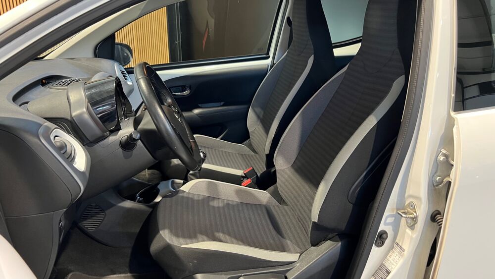 Aygo 1.0 VVTI 70 - Climatisation - isofix - cam&eacute;ra de recul 2020 occasion 33610 Cestas