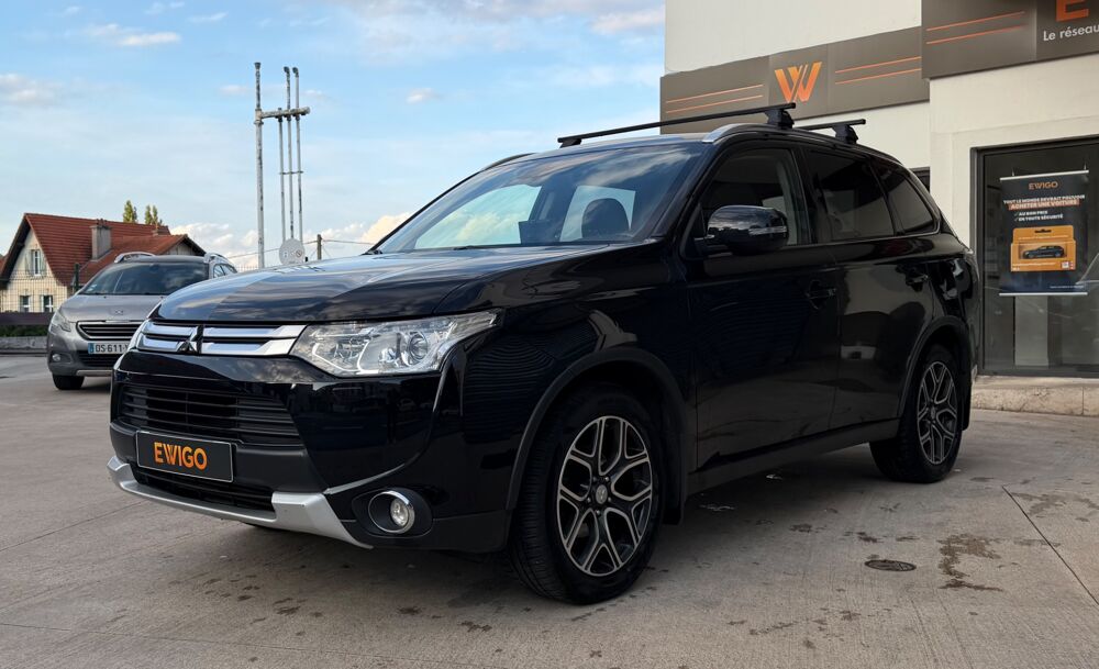 Outlander III (2) 2.2 DI-D INTENSE NAVi 4WD AUTO + ATTELAGE + SI&Egrave;GES A 2016 occasion 54000 Nancy
