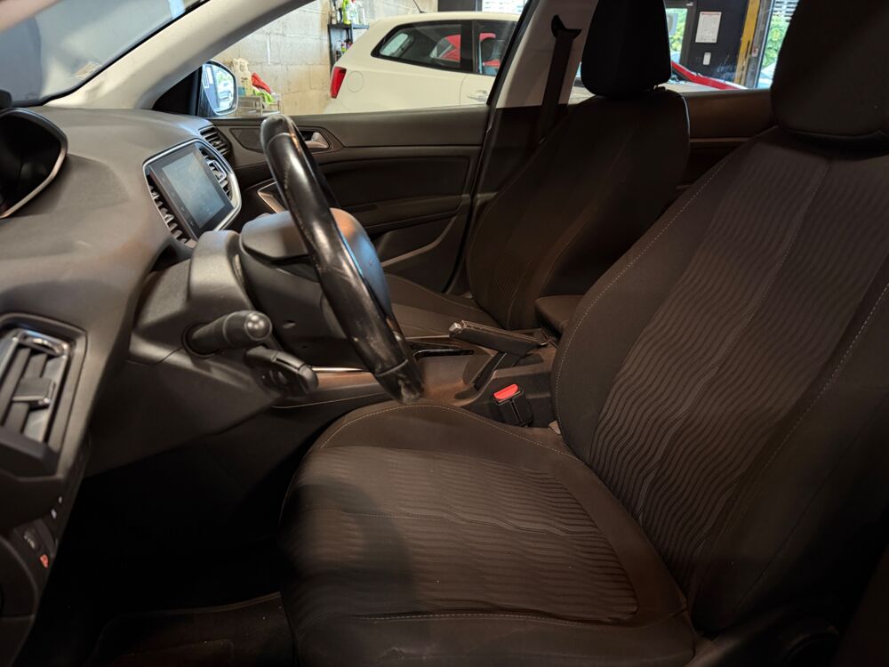 308 GENERATION-II 1.6 BLUEHDI 100CH ACTIVE START-STOP- DISTRIBUT 2016 occasion 69400 Arnas