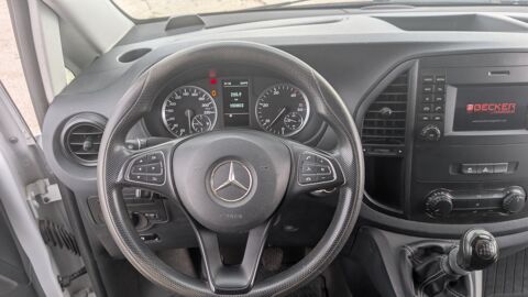 Vito FOURGON LONG 2.2 114 BLUETEC 136 ch + ATTELAGE ET BARRE DE T 2019 occasion 42160 Andr&eacute;zieux-Bouth&eacute;on