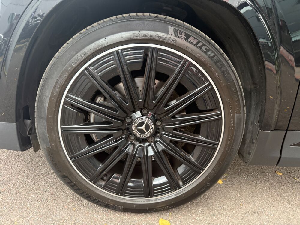 Classe GLA 2.0 200 D 150CH AMG LINE EDITION-1 8G-DCT BVA-TOIT OUVRANT- 2023 occasion 76150 Saint-Jean-du-Cardonnay