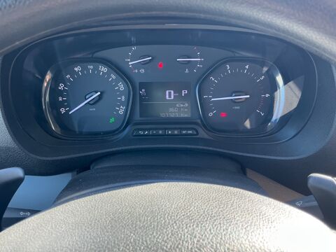 Proace 2.0 D4D 177 CH L2 DYNAMIC BVA CABINE APPROFONDIE / ATTELAGE 2019 occasion 17000 La Rochelle