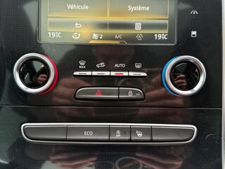 Sc&eacute;nic 1.3 TCE 140 BLACK EDITION - SI&Egrave;GES MASSANTS - CAM&Eacute;RA DE RECU 2018 occasion 27000 &Eacute;vreux