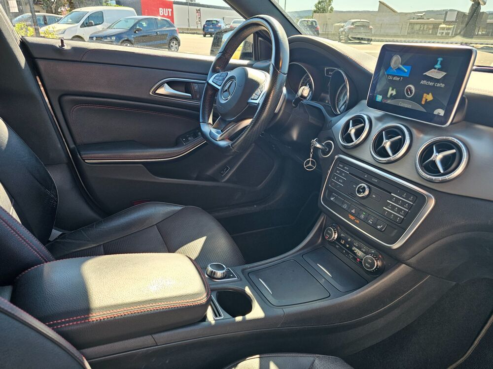 Classe CLA SHOOTING BRAKE 2.0 250 210CH AMG FASCINATION TOIT OUVRANT 7G 2016 occasion 26000 Valence