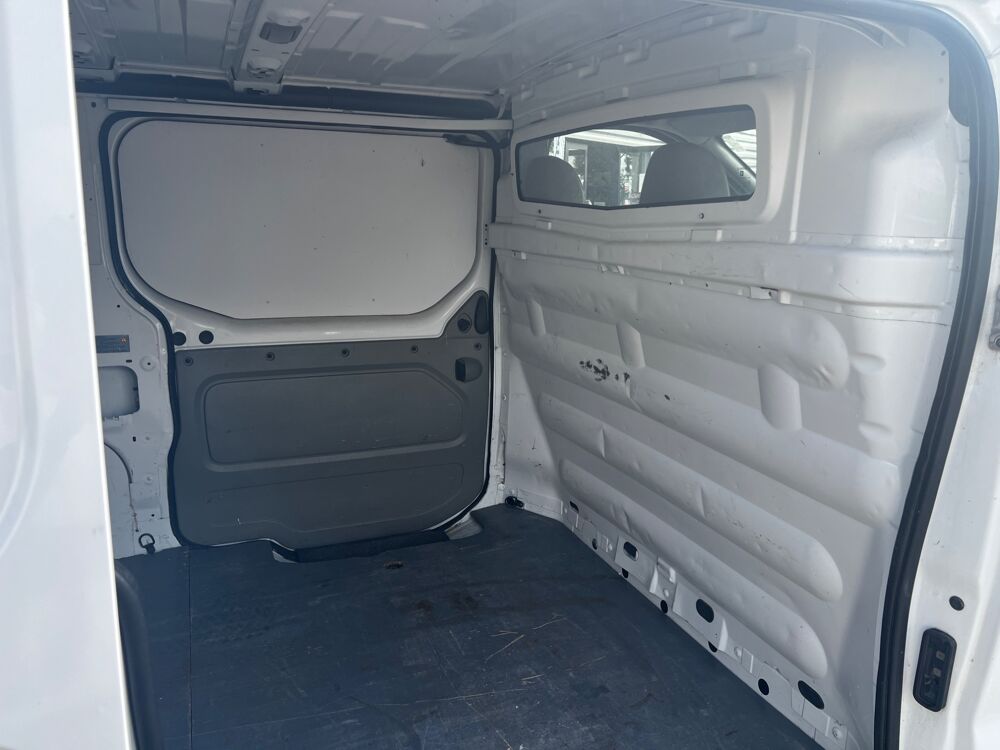 Trafic FOURGON 2.5 DCI 145 CH L2H1 EXTRA BVA / DISTRIBUTION FAITE 2010 occasion 47000 Agen