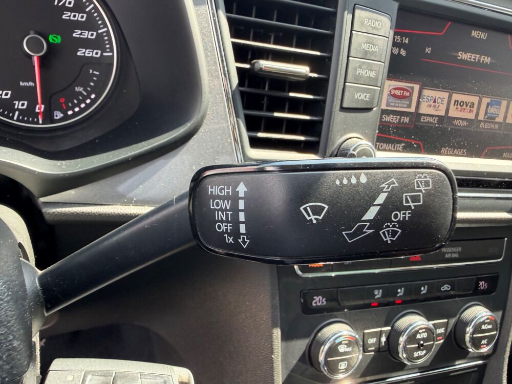 Leon FR 1.4 TSI 150CH DSG7 - 2&Egrave;ME MAIN - ORIGINE FR - CARPLAY - C 2016 occasion 27000 &Eacute;vreux