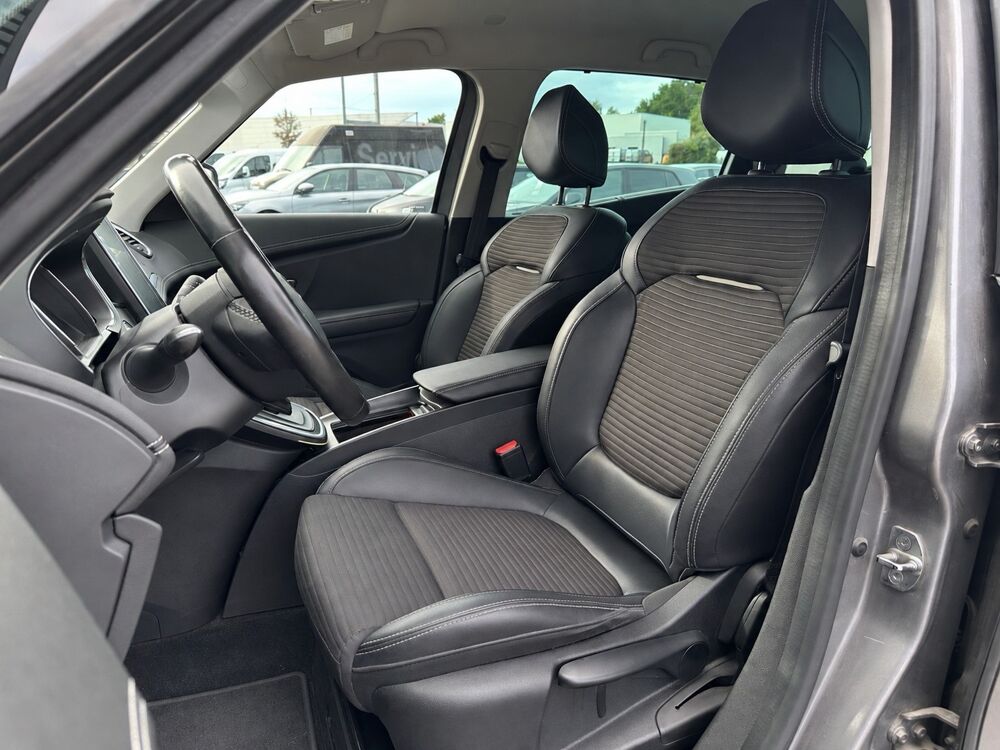 Grand scenic IV 1.6 DCI 160 CH / iNTENS / 7 PLACES - CAMERA RECUL - ATTELAGE 2017 occasion 44220 Cou&euml;ron