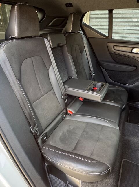 XC40 1.5 T4 211H 130 TWIN-ENGINE RECHARGE PHEV HYBRID R-DESIGN 2W 2022 occasion 54000 Nancy