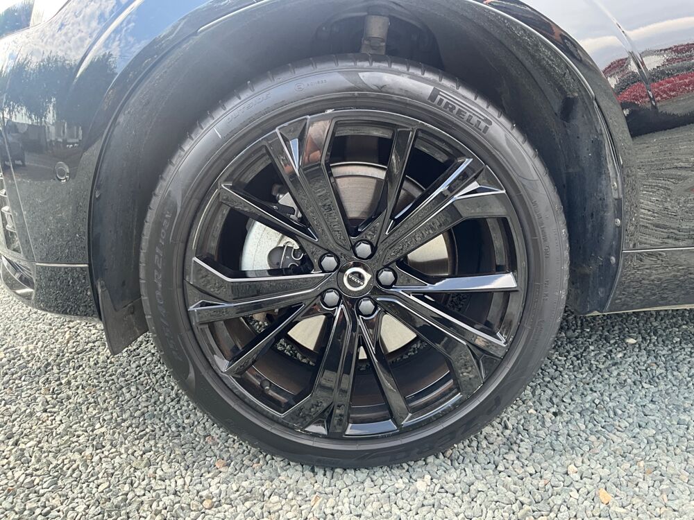 XC60 Black &eacute;dition II T6 253cv+145cv SIEGES CHAUFFANTS AV/AR / RE 2023 occasion 17000 La Rochelle
