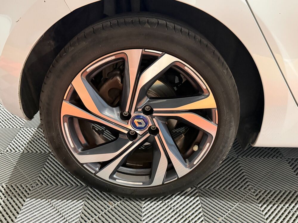 Clio E-TECH HYBRIDE 145ch ENGINEERED 2022 occasion 81990 Puygouzon