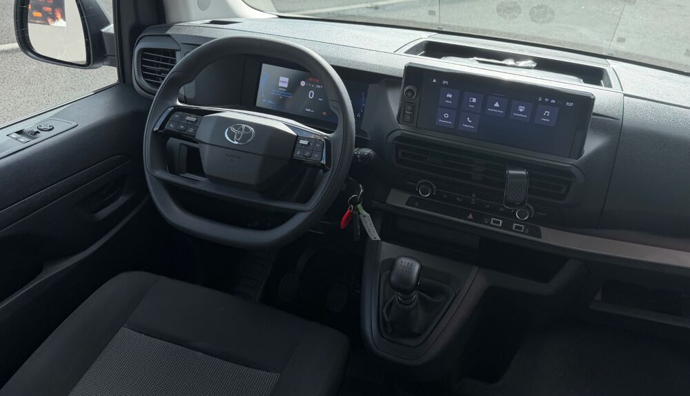 Proace city 2.0 D4D 140 LONG L3 DYNAMIC CONNECT + 1 &Egrave;RE MAIN + GARANTIE 2025 occasion 97410 Saint-Pierre