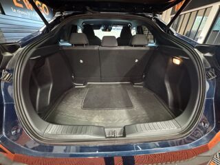 C-HR 1.8 140H 100 HYBRID FULL-HYBRID 0.85KWH DESIGN 4X2 BVA 2024 occasion 83600 Fr&eacute;jus