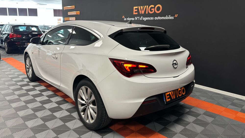 Astra GTC 1.7 CDTI 130ch FAP START/STOP SPORT 2013 occasion 34430 Saint-Jean-de-V&eacute;das