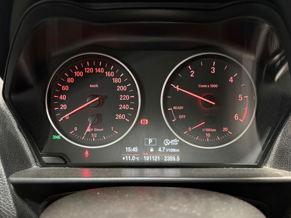 S&eacute;rie 1 1.5 116 D 116 CH BVA / RADARS ARR / BLUETOOTH / REGULATEUR 2015 occasion 29000 Quimper