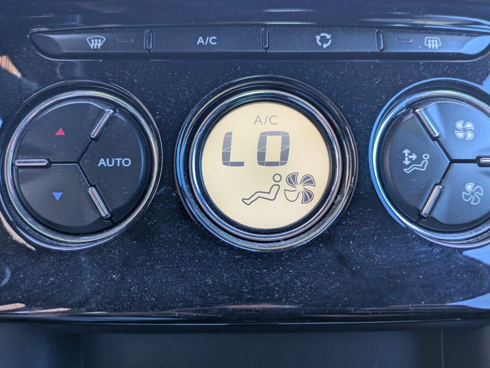 DS3 1.2 PURETECH 110cv CONNECTED CHIC BVA / MOTEUR CHANGEE CITRO 2016 occasion 69420 Ampuis