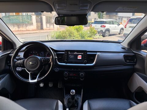 Stonic 1.6 CRDI 110 PREMIUM CARPLAY 2018 occasion 69150 D&eacute;cines-Charpieu