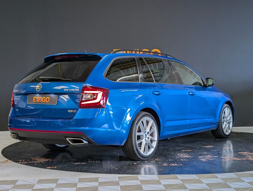 Octavia COMBI 2.0 TDI 180 RS 4X4 - ENTRETIEN SUIVI - GARANTIE 2017 occasion 69400 Arnas