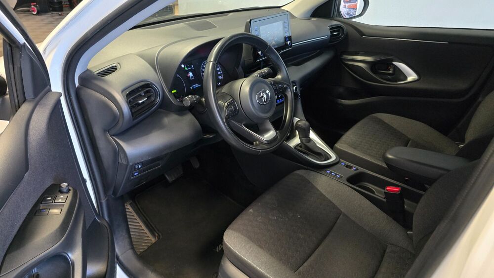 Yaris 1.5 VVTI 114H 90 HYBRID FULL-HYBRID 0.8KWH CVT BVA + CAMERA 2022 occasion 21850 Saint-Apollinaire