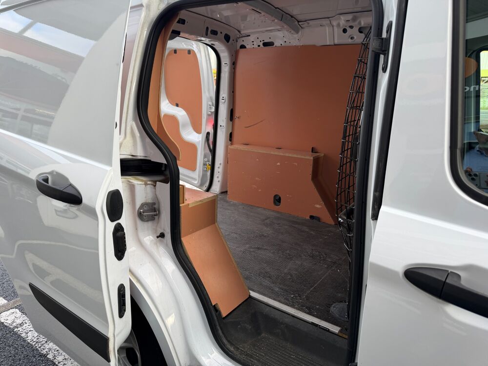 Transit FOURGON 1.5 TDCI 75 ch TREND BUSINESS - TVA RECUPERABLE 2022 occasion 64320 Idron
