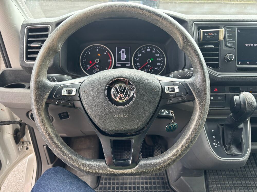 Crafter 2.0 TDI 177CV/BVa8/4 MOTION/TVA RECUPERABLE/ENTRETIEN FULL V 2019 occasion 17430 Tonnay-Charente