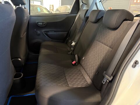 Yaris 1.0 VVTI 70 Ch ACTIVE - JANTES ALU 2013 occasion 79000 Niort