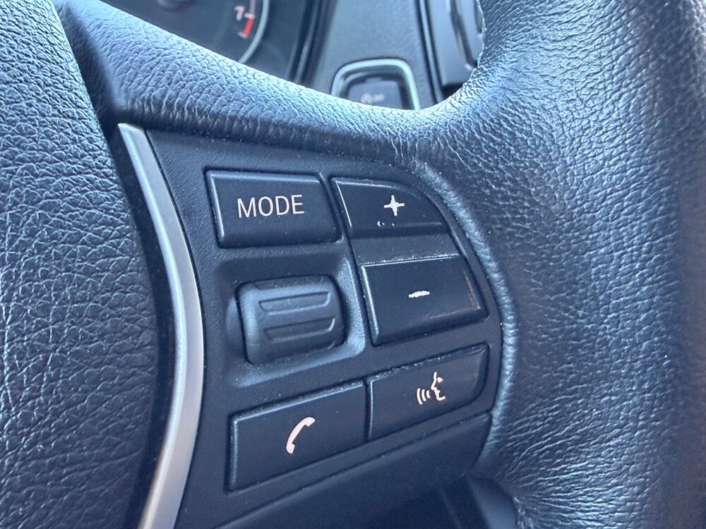 S&eacute;rie 1 1.6 116I F20 136ch SPORT BVA - CARPLAY - ECLAIRAGE D'AMBIANC 2011 occasion 26000 Valence