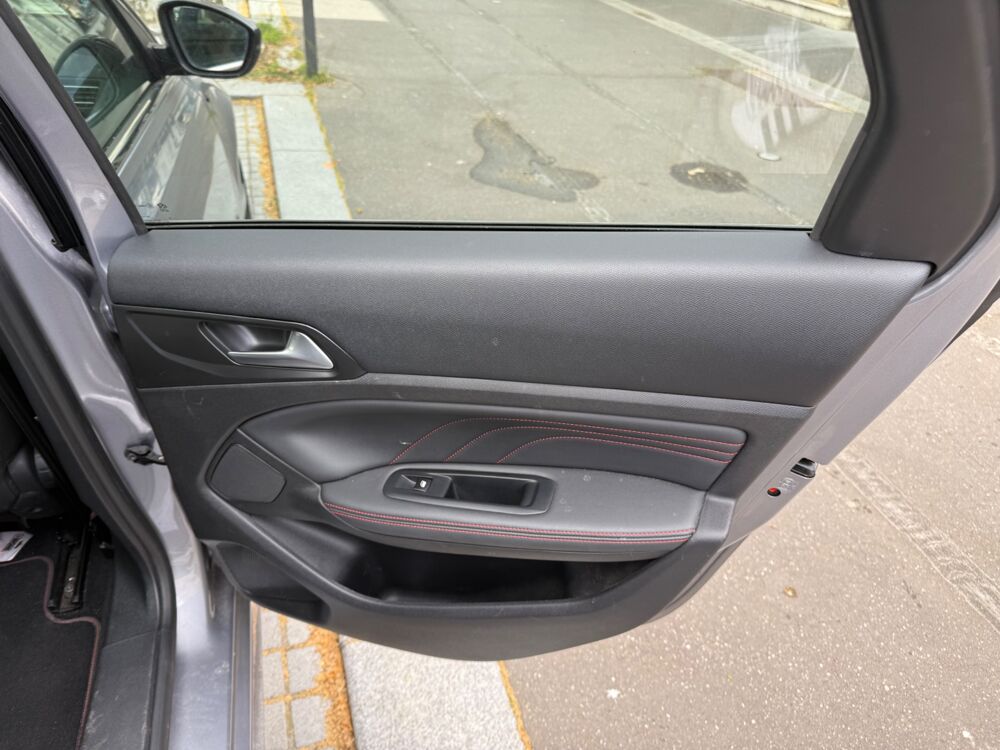308 SW GENERATION-II SW 1.2 130 GT PACK BVA COURROIE OK ENTRETIENS 2020 occasion 33100 Bordeaux