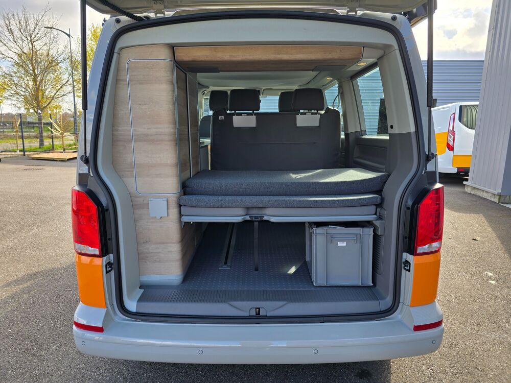 MULTIVAN COAST 2.0 TDI150ch DSG CARPLAY/IMMAT FR COVERING ORANGE gara 2024 occasion 68170 Rixheim
