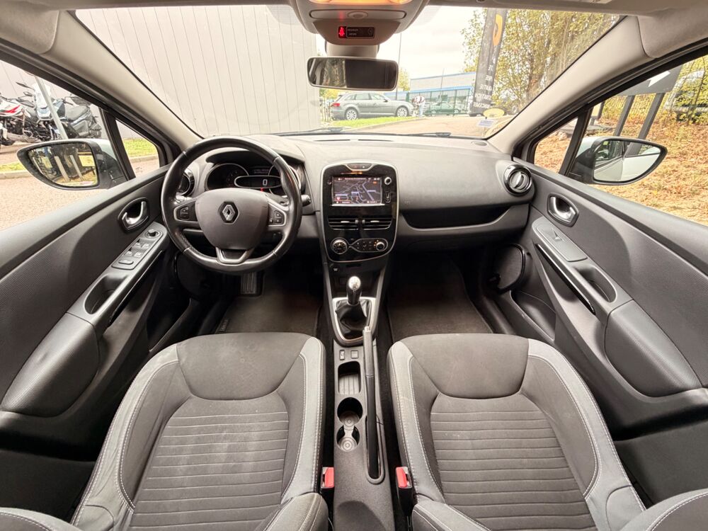Clio 1.5 DCI 90Ch INTENS - SUIVI CONSTRUCTEUR - CAM&Eacute;RA DE RECUL - 2016 occasion 76150 Saint-Jean-du-Cardonnay