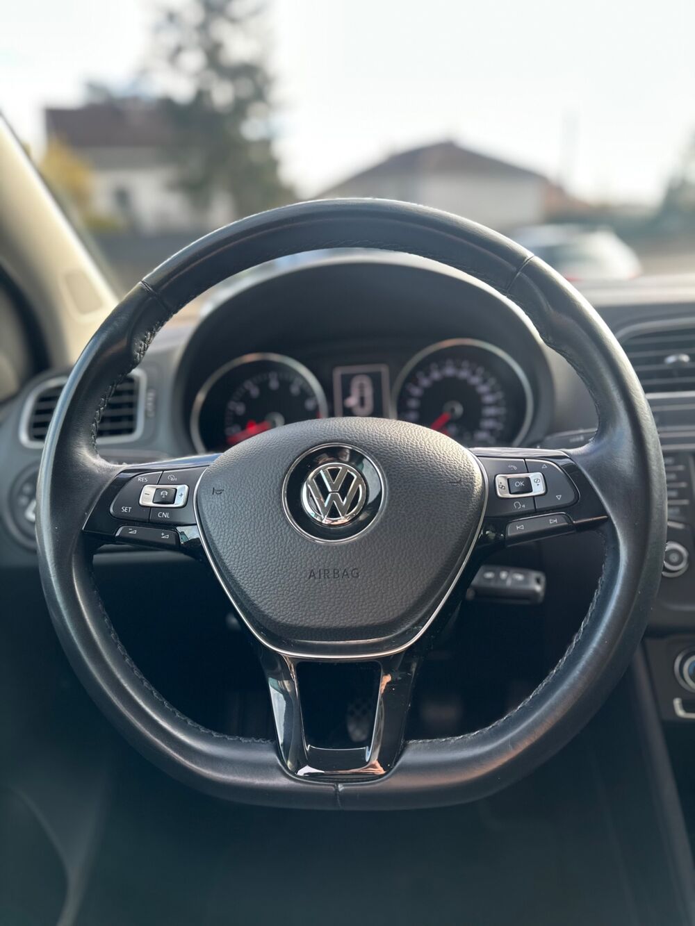 Polo 1.2 TSI 90CH DISTRIBUTION NEUVE CAMERA DE RECUL 2016 occasion 25000 Besan&ccedil;on