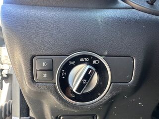 QX30 2.2L 170ch PREMIUM TECH AWD / TOIT PANORAMIQUE + CAMERA DE R 2017 occasion 38420 Le Versoud