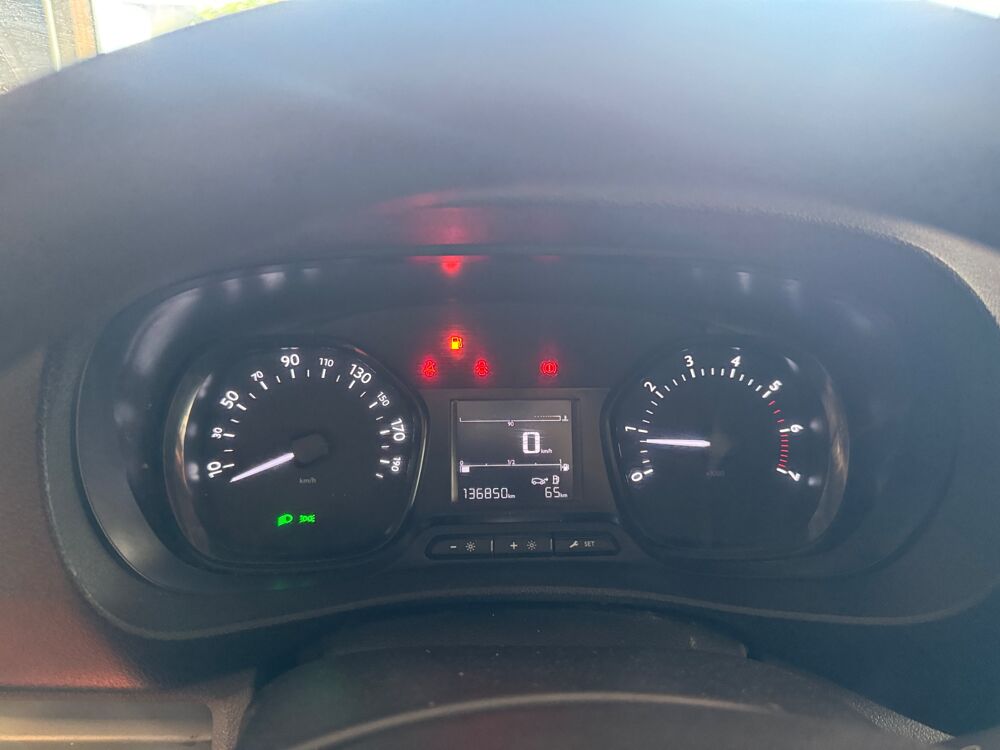 Expert FOURGON 2.0 BLUEHDI 120 L1 START-STOP 2019 occasion 83600 Fr&eacute;jus