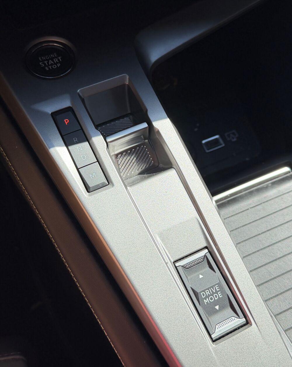 408 1.2 PURETECH 130 S&S GT EAT8 + CAMERA AV/AR/360&deg; + CARPLAY + 2024 occasion 97410 Saint-Pierre